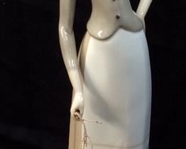 LLADRO ‘’GIRL WITH GEESE’’ FIGURINE