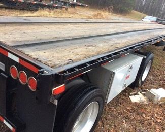 1998 40' FLATBED TRAILER, GOOD CONDITION, WITH TITLE,