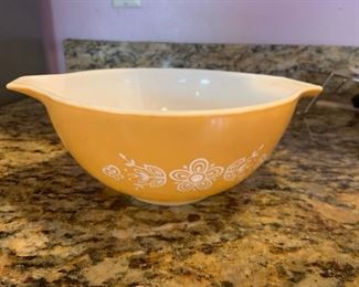 Pyrex Mixing Bowl