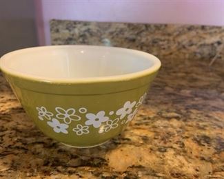 Pyrex Mixing Bowl