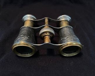 Opera Glasses and Binoculars. https://www.liveauctioneers.com/catalog/274244