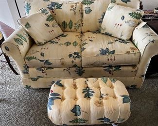 Norwalk loveseat