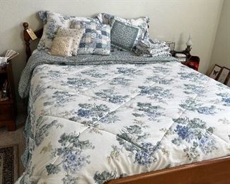 Full Sized Maple Bed