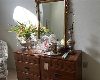 Maple Dresser
gilt Bow Mirror