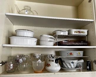 French White Corning Ware
Vintage Corning Ware and Pyrex