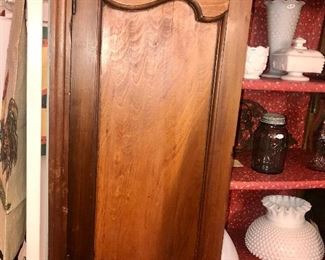 Items Located In The Dining Room