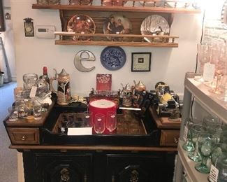 Items Located In The Dining Room