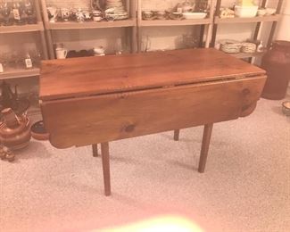 Items Located In The Dining Room