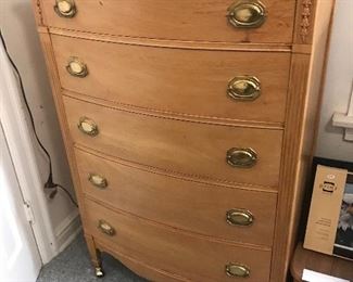 Items Located In The 1st Bedroom