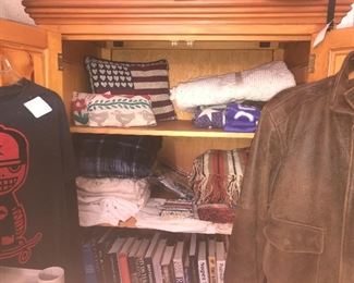 Items Located In The 1st Bedroom