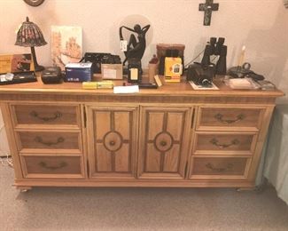 Items Located In The 2nd Bedroom