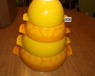 Pyrex Cinderella bowl Sunflower/Daisy set