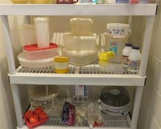 Tupperware/Rubbermaid Storage Containers