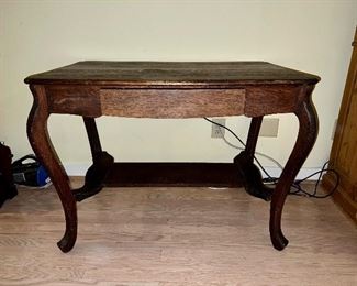 Wood Table- W-40", Depth-26.6", H-29.5"