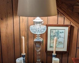 Detailed pic of the "Hinks" English banquet lamp silver plate/crystal with shade and crystal finial.