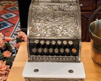 Fabby antique National cash register.
