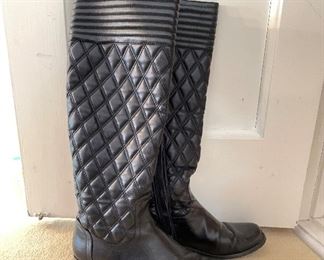 Stuart Weitzman Clute Quilted Black Nappa Leather Boots. Size 9 M. Photo 1 of 2. 