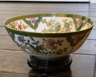Decorative Chinese Chinoiserie Bowl on Stand. Measures 8" D x 5" H on Stand. Photo 1 of 2. 