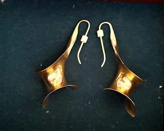 Pair of 14K Gold Dangle Earrings. 