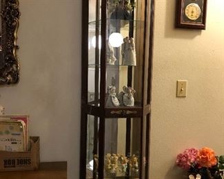 Lighted Curio Cabinet (70inH x 18.5/8inW x 9.3/8inD)