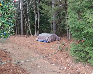 A full Pallet (13) rolls of Artifical Grass Turf Lawn Paid $2,800 Asking $1,400