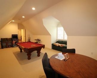 $3,750 Brunswick Ashbee Premium Slate Pool Table