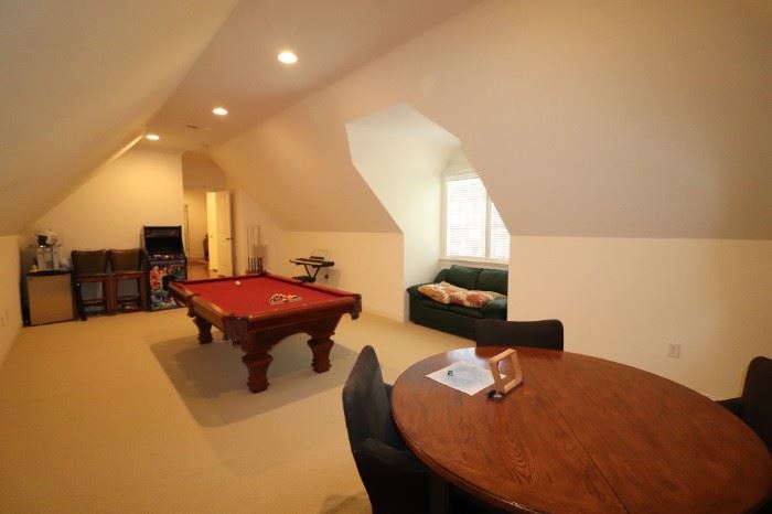 $3,750 Brunswick Ashbee Premium Slate Pool Table