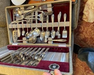 silver service for 8