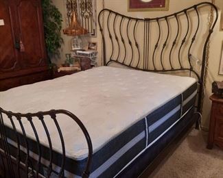 Adjustable bed with wireless remote