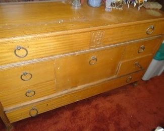 EMPIRE DRESSER