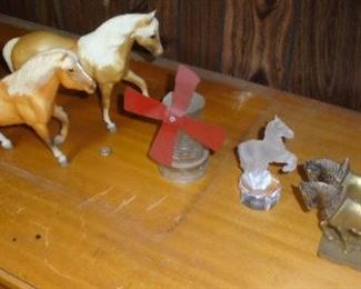 CANDY JAR HORSES