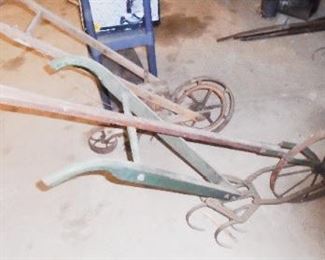 BODY PUSH CULTIVATOR