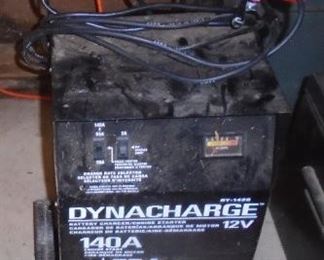 DYNA BATTERY CHARGER