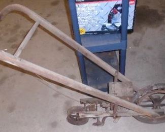 1884 NEW MODEL PLANTER