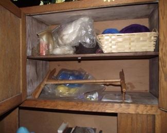 wool balls spinning wheel tool