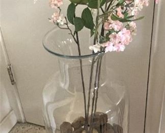 Large vase and Asian style stand