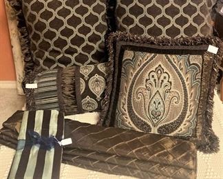 Decorative pillows