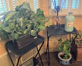 TV trays; decorative items