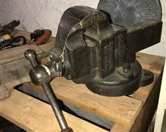 Extra Large Vise