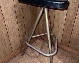 Waco Products Triangle Stool