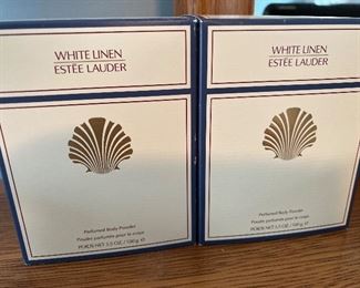 White linen Estée Lauder 