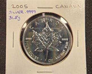 LOT 24 ONE OUNCE CANADA MAPLE LEAF


