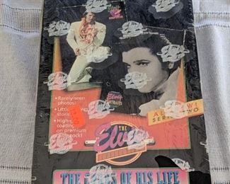 LOT 152(Elvis cards lot#10) Elvis The Cards of his Life 