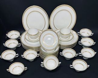 MINTONS TIFFANY & Co Fine For NEW YORK ENGLISH Porcelain Gilded SET OF 14 Plates; 12 Soup cups & 14 saucers 2 tea/coffee cups