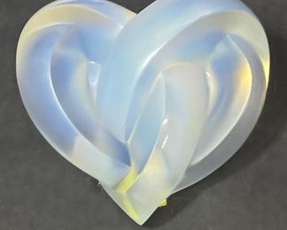 Fine Lalique France Crystal Heart Love Entwined Paperweight