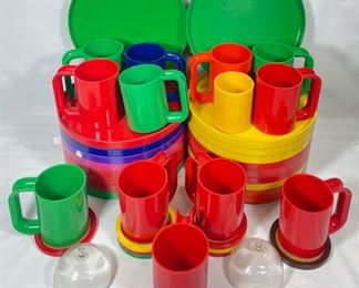 MCM MULTICOLOR HELLER MAXMUG DESIGNED BY MASSIMO VIGNELLI PLATES MUGS AND COASTER Lot Mid Century Modern MCM
