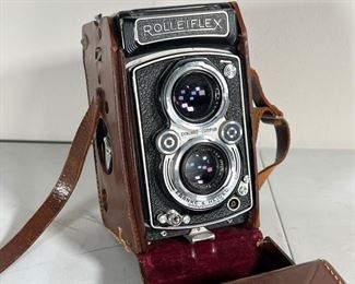 ROLLEIFLEX TLR CAMERA  |   Vintage Rolleiflex twin reflex lens 6x6 film camera with Zeiss Tessar 75mm lens in leather carrying case, medium format
