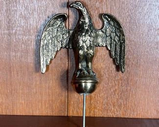 BRASS EAGLE FLAG TOP  |  Solid brass eagle flagpole finial / top ornament - l. 8 x w. 5 in