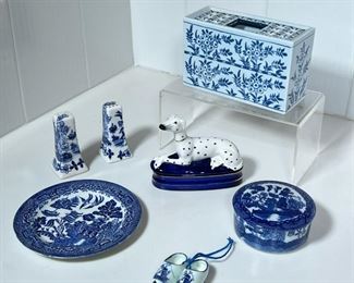 (7pc) BLUE & WHITE CERAMICS  |  Including a salt and pepper shaker, a Fitz and Floyd, Inc. dog box, etc. - l. 5 in. (dog)