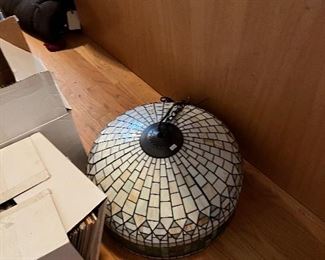 Tiffany-style hanging lamp shade